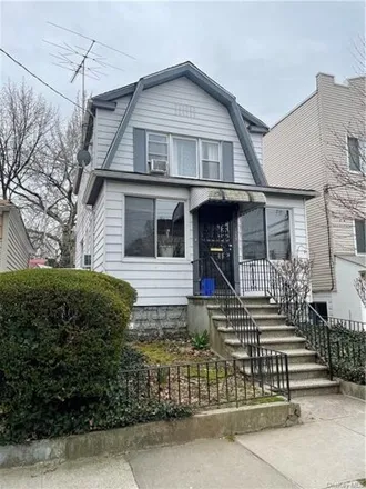 Buy this 3 bed house on 1555 Lurting Avenue in New York, NY 10461