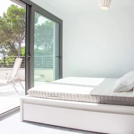 Rent this 4 bed house on 17211 Palafrugell