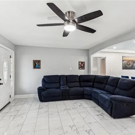 Image 3 - 2013 Mississippi Avenue, Westgate, Metairie, LA 70003, USA - House for sale