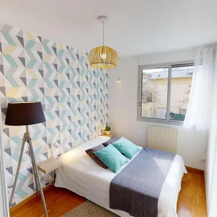 Rent this 4 bed apartment on 112 Rue Jean Vallier in 69007 Lyon, France