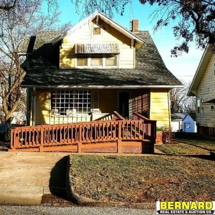 Buy this 4 bed house on 960 15th Street in Auburn, NE 68305