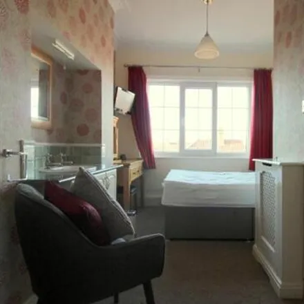Image 5 - Bootham Guest House, Bootham Crescent, York, YO30 7AH, United Kingdom - House for rent