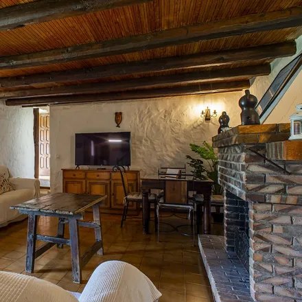 Rent this 3 bed townhouse on Moya in Las Palmas, Spain