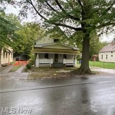 Image 3 - 6709 Gertrude Avenue, Cleveland, OH 44105, USA - Duplex for sale