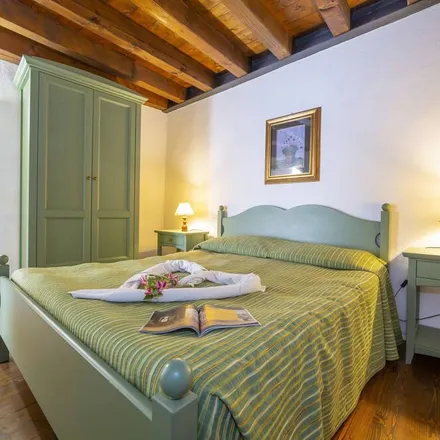 Rent this 2 bed apartment on Municipio di Gargnano in Vallesella, Via Roma 47
