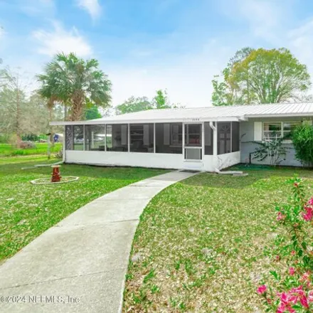 Buy this 3 bed house on 242 Gas Pipeline Road in Putnam County, FL 32177