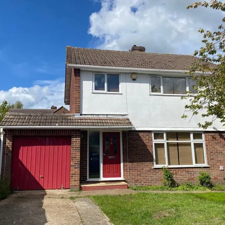 Image 1 - Whitelands Drive, Chavey Down, SL5 8LS, United Kingdom - House for rent