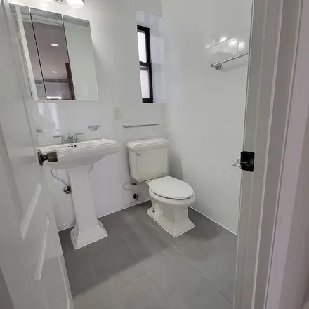 Rent this 3 bed apartment on 338 East 19th Street in New York, NY 10003