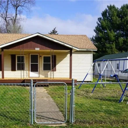 Buy this 3 bed house on 207 West Euclid Street in Steelville, Crawford County