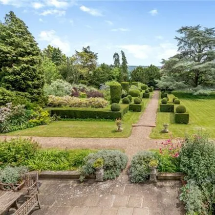 Image 2 - The Mount, Spring Lane, Cookham Dean, SL6 9PN, United Kingdom - House for sale