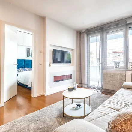 Image 2 - Smart, Ulica Vojina Bakića, 10146 Zagreb, Croatia - Apartment for rent
