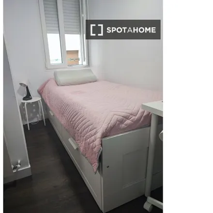 Rent this 3 bed room on Calle de Juan Pradillo in 23, 28039 Madrid