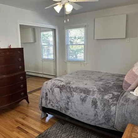 Rent this 3 bed apartment on 59 Martha Avenue in Elmwood Park, NJ 07407