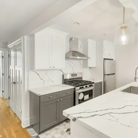 Image 3 - 726 Chauncey Street, New York, NY 11207, USA - House for rent