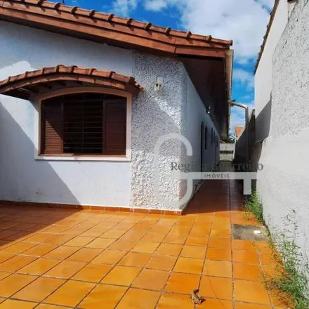 Buy this 3 bed house on Avenida Padre Anchieta in Centro, Peruíbe - SP