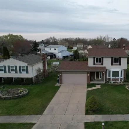 Buy this 3 bed house on 4625 Franklin Park Drive in Sterling Heights, MI 48310