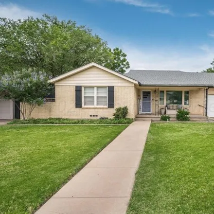 Buy this 3 bed house on 2202 S Fannin St in Amarillo, Texas