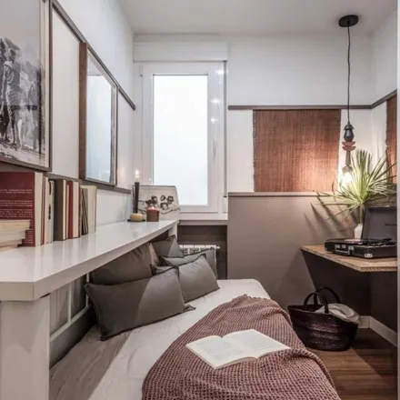 Rent this 2 bed apartment on Calle de Diego de León in 63, 28006 Madrid