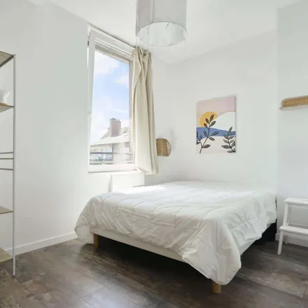 Rent this 1 bed room on 42 Rue de Pont-à-Mousson in 57950 Metz, France