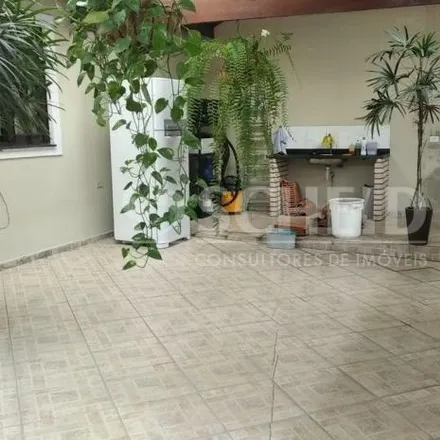 Buy this 3 bed house on Rua Curiá in Vila Arriete, São Paulo - SP