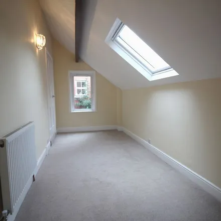 Rent this 2 bed townhouse on New Rd / Malvern Park Ave in New Road, Elmdon Heath