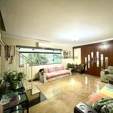 Buy this 3 bed house on Rua das Camélias 527 in Mirandópolis, São Paulo - SP