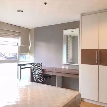 Rent this 2 bed apartment on Soi Methi Niwet in Khlong Toei District, 10110