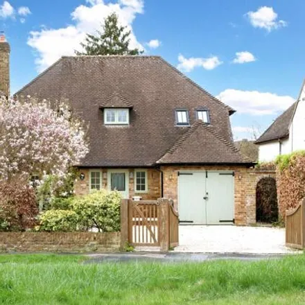 Buy this 5 bed house on Crispin Way in Farnham Common, SL2 3UE