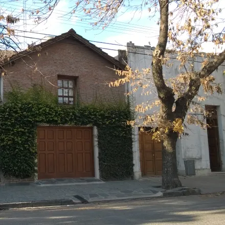 Buy this studio house on Escuela Santa Rosa De Lima in Calle 20 519, Partido de Balcarce