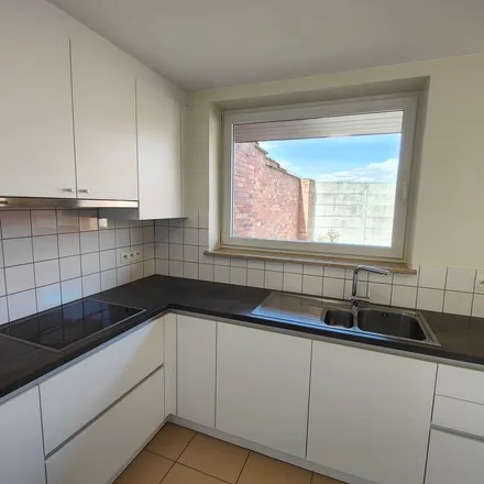 Rent this 1 bed apartment on Kouterweg 18 in 8800 Roeselare, Belgium