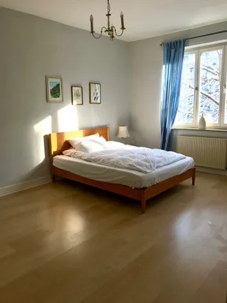 Rent this 3 bed apartment on Siegfriedstraße 2-4 in 50678 Cologne, Germany