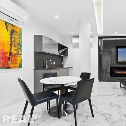 Image 6 - 125 West 112th Street, New York, NY 10026, USA - Condo for sale