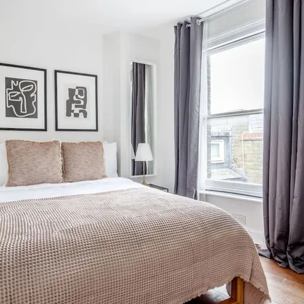 Rent this 1 bed apartment on London in SW5 0RP, United Kingdom