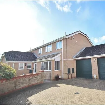 Buy this 5 bed house on Hemmerley Drive in Whittlesey, PE7 1NE