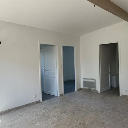 Rent this 3 bed apartment on 2 Rue d'Herbeville in 78121 Crespières, France