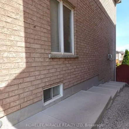 Rent this 2 bed apartment on 42 West Street in Brampton, ON L6X 4H5
