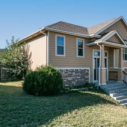 Image 2 - 2810 Oakwood Drive, Geary County, KS 66441, USA - Townhouse for sale