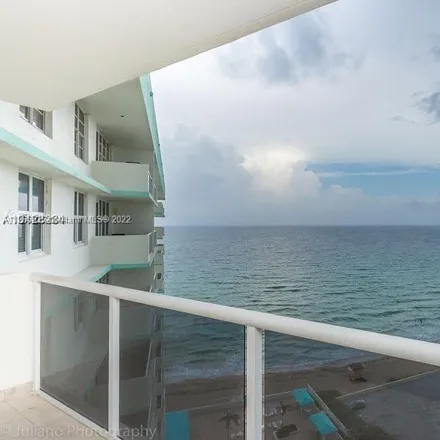 Image 4 - 3801 South Ocean Drive, Beverly Beach, Hollywood, FL 33019, USA - Condo for rent