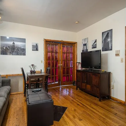 Image 3 - 106 6th Street, Hoboken, NJ 07030, USA - Apartment for rent