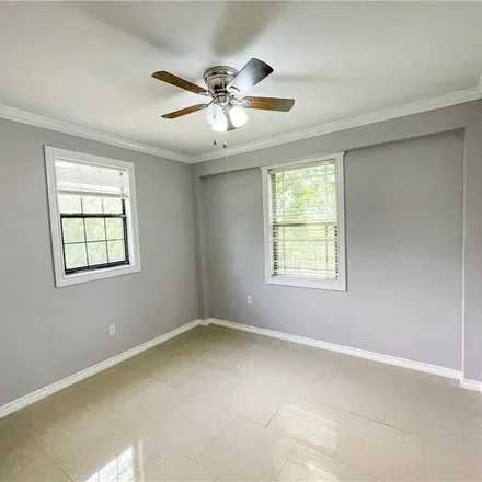 Image 1 - 383 Hampshire Street, New Braunfels, TX 78130, USA - Apartment for rent