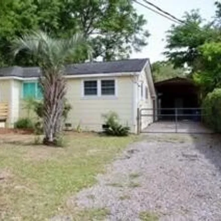 Rent this 2 bed house on 523 Ferry Street in Moultrie Heights, Mount Pleasant