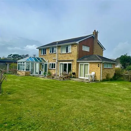 Buy this 4 bed house on Knowland Drive in Milford on Sea, SO41 0RH