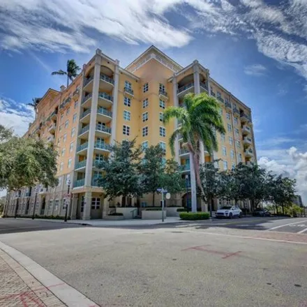 Rent this 2 bed condo on Metropolitan in 403 South Sapodilla Avenue, West Palm Beach