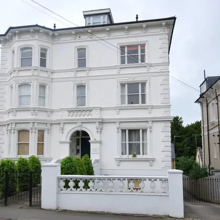 Rent this 2 bed apartment on Park Road in Upper Grosvenor Road, Royal Tunbridge Wells