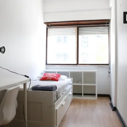 Rent this 1studio room on Henry in Avenida Defensores de Chaves, 1000-290 Lisbon