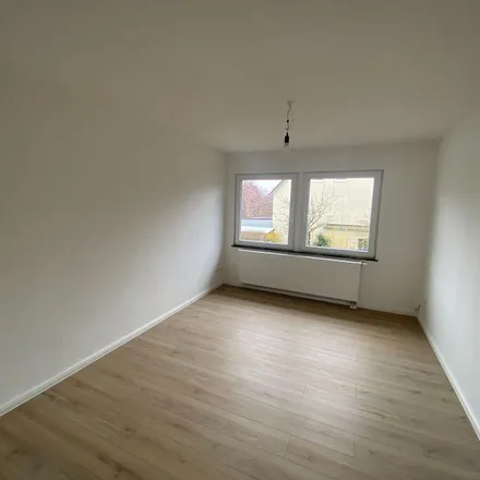 Rent this 3 bed apartment on Lange Straße 63a in 31582 Nienburg/Weser, Germany