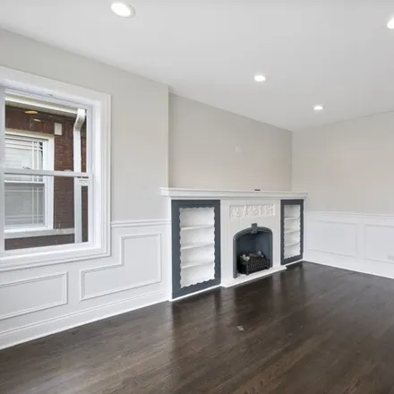 Image 4 - 9133 South Marshfield Avenue, Chicago, IL 60620, USA - House for sale