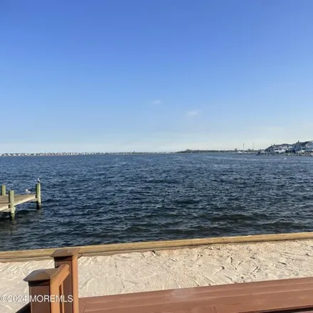 Image 4 - 1862 Boat Point Drive, Point Pleasant, NJ 08742, USA - House for sale