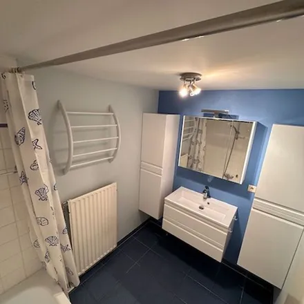 Rent this 2 bed apartment on Chaussée Reine Astrid 90 in 1420 Braine-l'Alleud, Belgium
