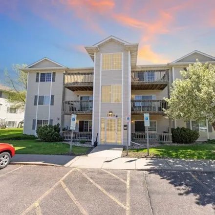 Buy this 2 bed condo on 26926 South Louise Avenue in Sioux Falls, SD 57108